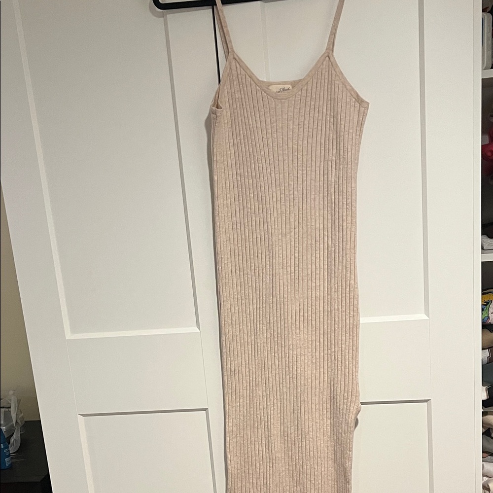 Universal Thread Beige Ribbed Midi Dress
